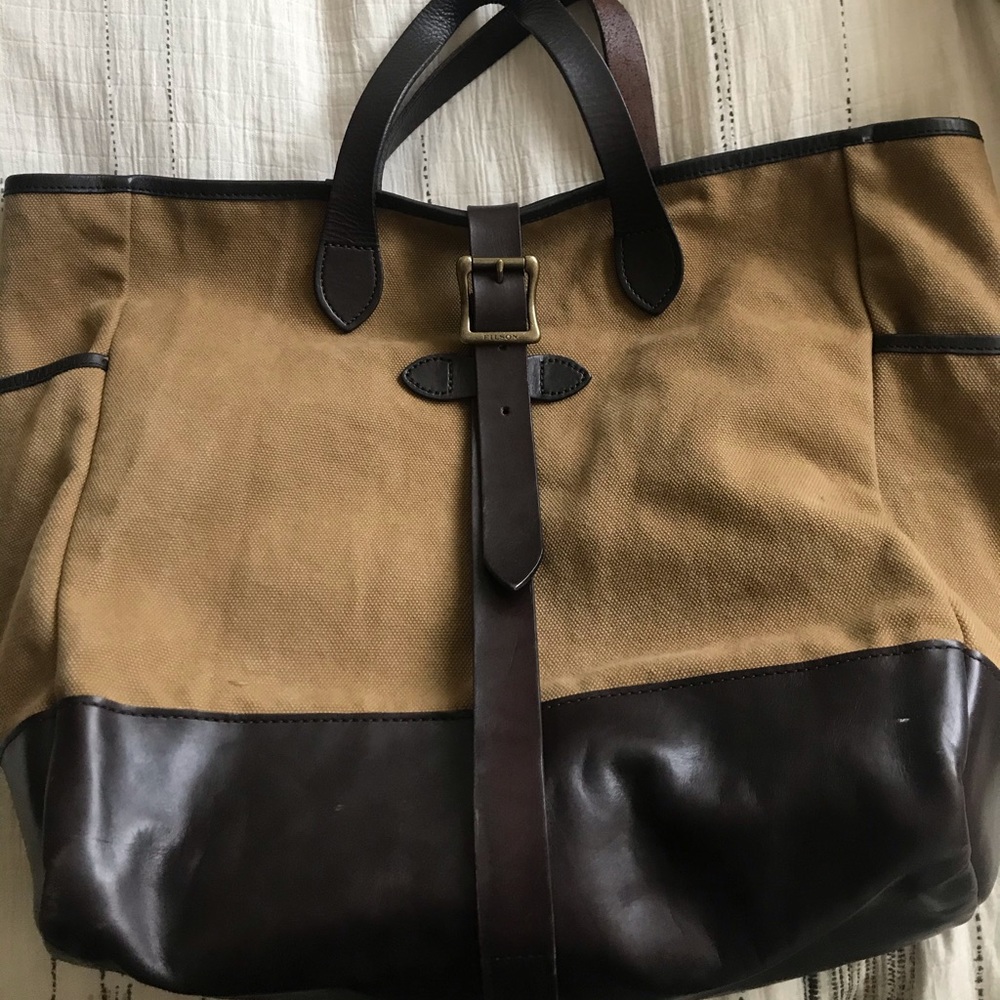 Vintage Filson tote bag.